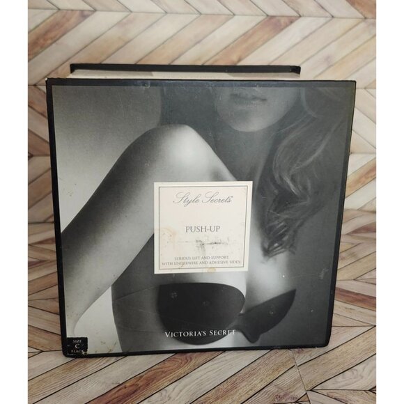 New Victoria's Secret Black Strapless Push-Up Adhesive Sides Backless Bra Size C - Picture 1 of 4